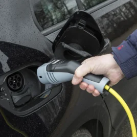 Uw auto opladen tijdens verblijf